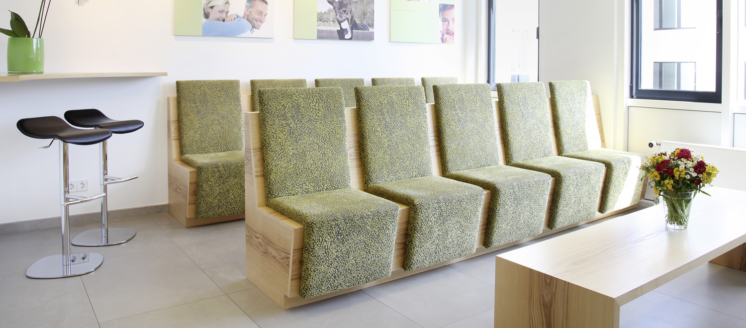 Praxis Dr. Michael Gomolka Stuttgart Zuffenhausen Feuerbach Wartebereich